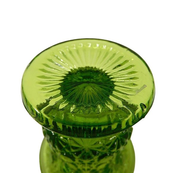 Vintage L.E. Smith Green Glass Daisy & Button Pedestal Urn Toothpick Holder - Picture 4 of 4